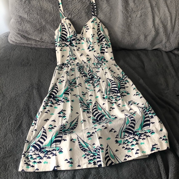Vineyard Vines Dresses & Skirts - VINEYARD VINES BOAT DRESS